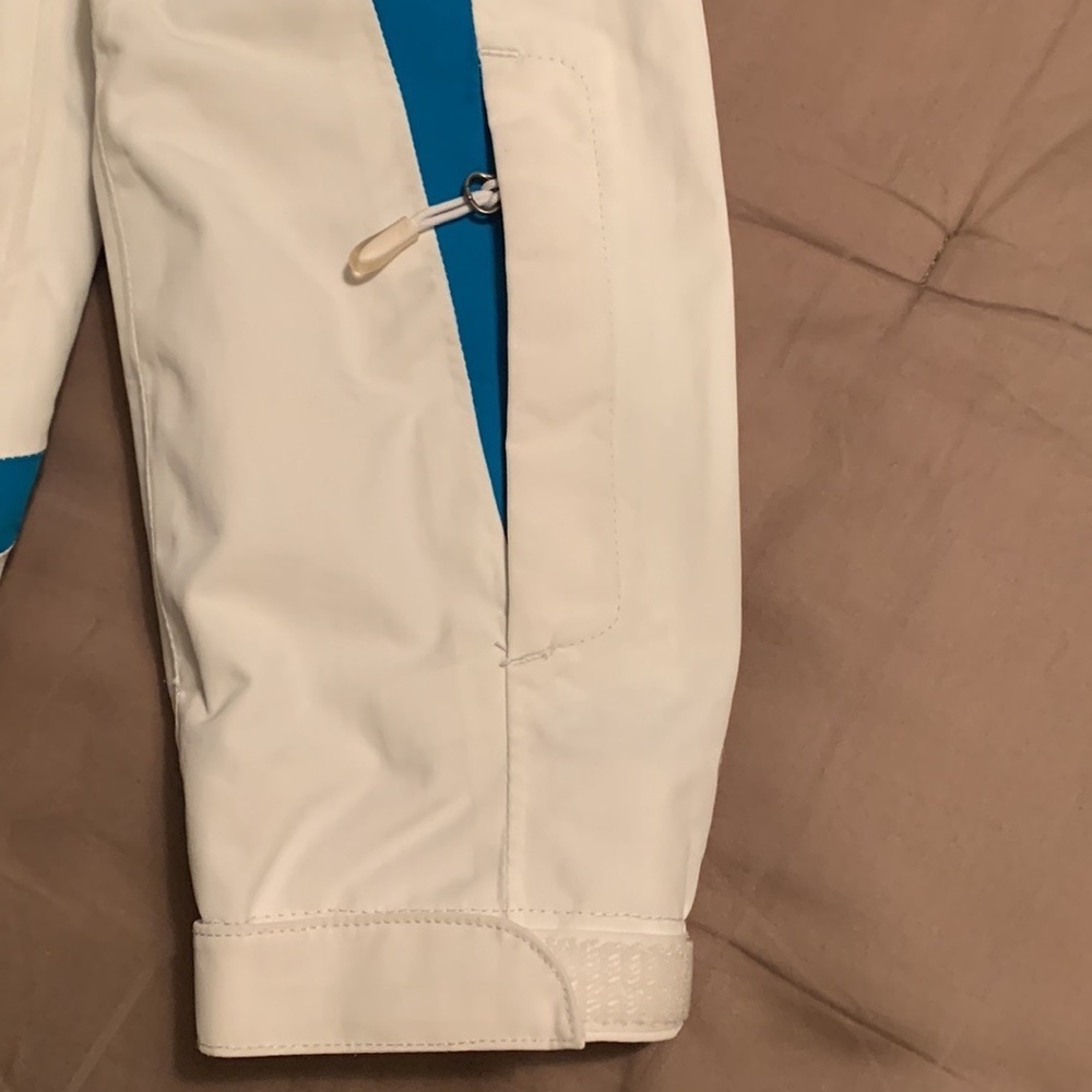 The North Face Women’s Snow Jacket SZ Medium - Picture 3 of 16
